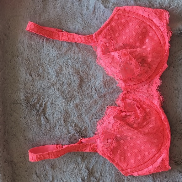 NWOT VICTORIA'S SECRET DREAM ANGELS BRA 32D - Picture 1 of 11